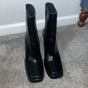 Worn once Jeffrey Campbell black heel booties leather